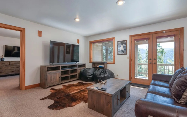 photo 2 of Cedar Point Home 3 Bedrooms 3.5 Bathrooms Home