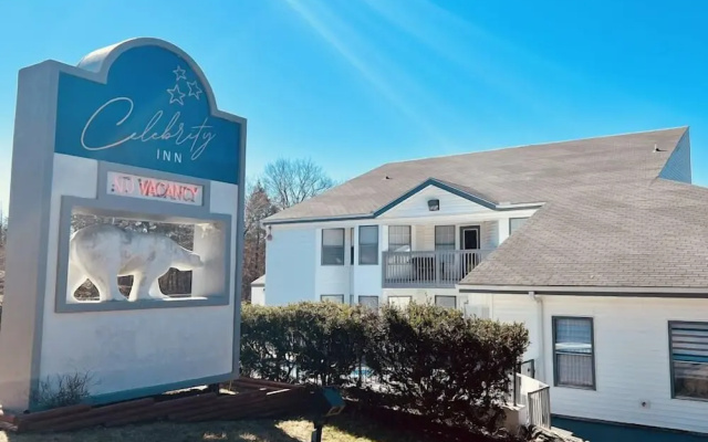 photo 3 of Celebrity Inn