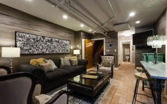 photo 2 of Celeste Celebrity Suites