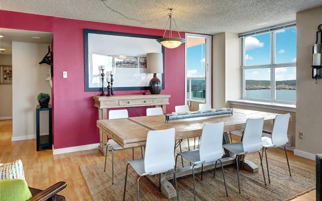 photo 3 of Centennial Tower Bay View Penthouse - Three Bedroom Apartment with Fir