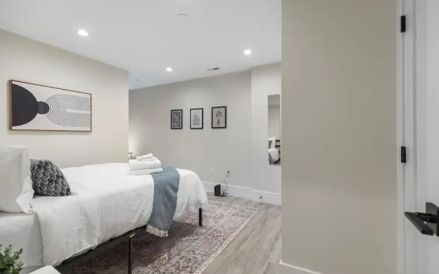 photo 5 of Central 2 br City Sanctuary Commuter friendly