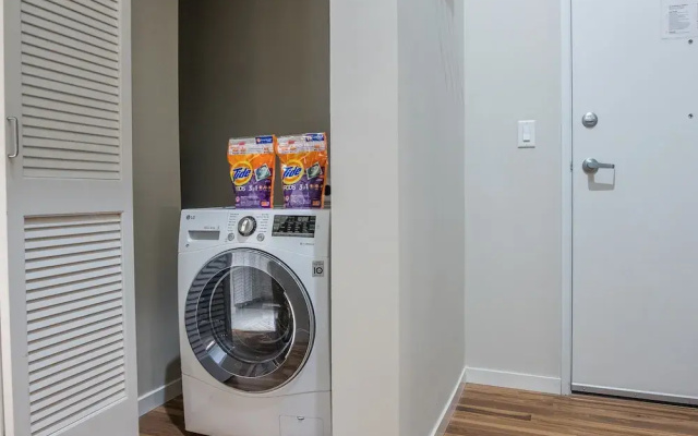photo 3 of 1 BR & 2 BR Apt in Central Business District by Frontdesk