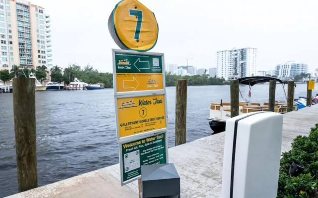 photo 5 of Central Fort Lauderdale Beach With Free Parking 2