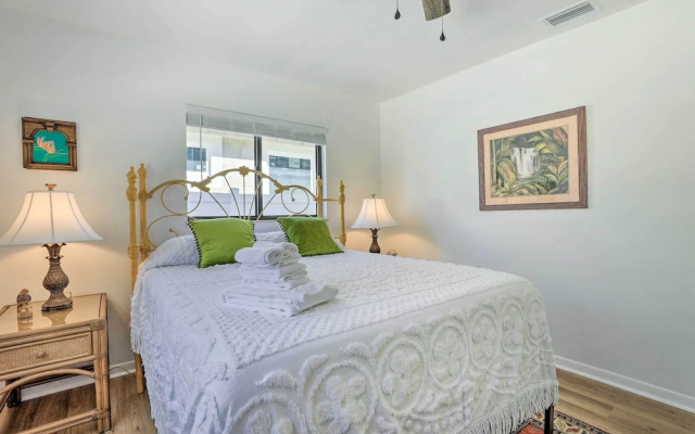 photo 5 of Central Gulfport Home < 1 Mi to the Beach!