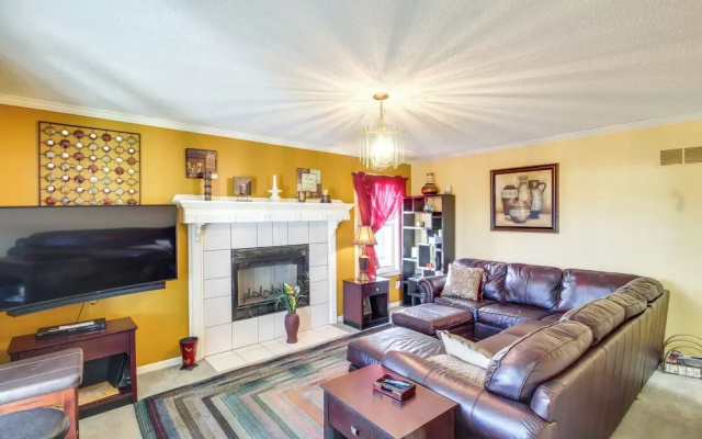 photo 4 of Central Kansas City Home < 3 Mi to Downtown!