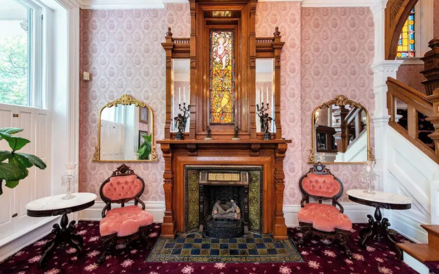 photo 2 of Central Park Bed & Breakfast
