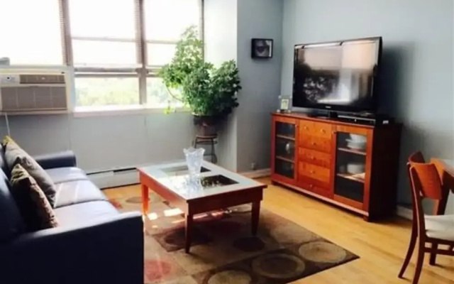photo 3 of Central Park View Apartment