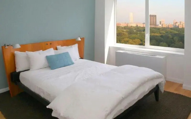 photo 4 of Central Park West Views 2br