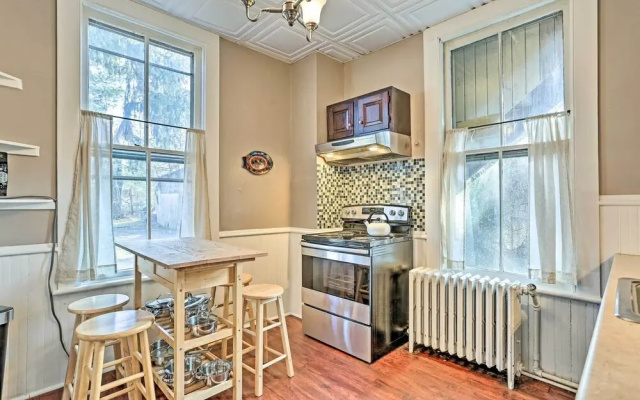 photo 4 of Centrally Located Apt in Victorian Mansion!
