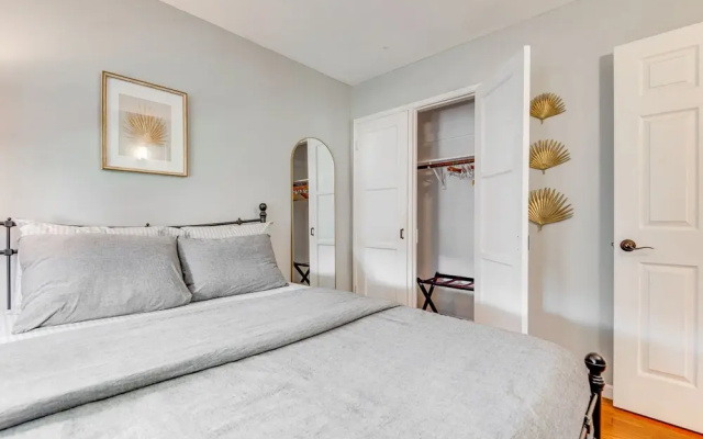 photo 4 of Centrally Located Burbank Duplex Near Hollywood!
