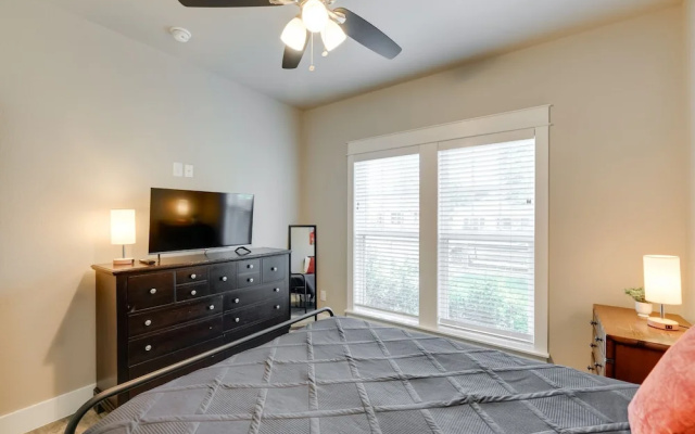 photo 3 of Centrally Located Stunning 3BR 2BA Near Downtown