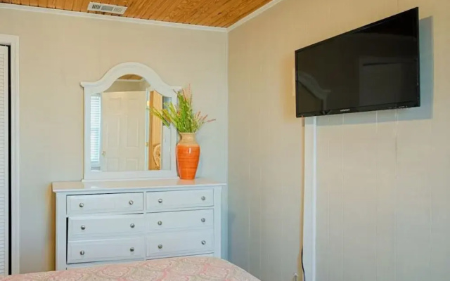 photo 2 of CG Beach Bungalow #1