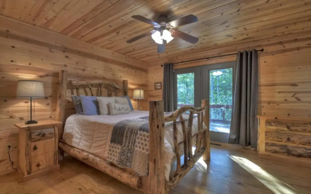 photo 4 of Chalet Blue Ridge in Blue Ridge