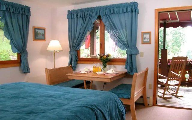 photo 4 of Chalet Inn Bed & Breakfast