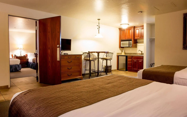 photo 3 of Chalet Motel
