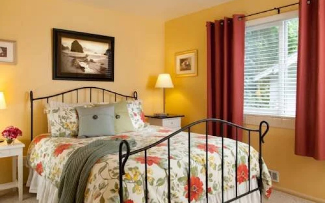 photo 5 of Chambered Nautilus Bed and Breakfast Inn