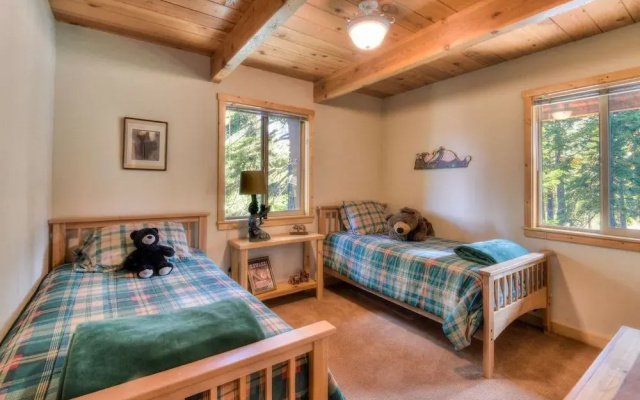 photo 3 of Chamberland Getaway Lake Views w/ Deck!