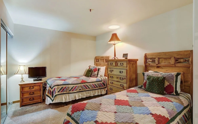 photo 2 of Newly Renovated 2 Bed/ 2 Bath Beaver Creek  2 Bedroom Condo by RedAwning