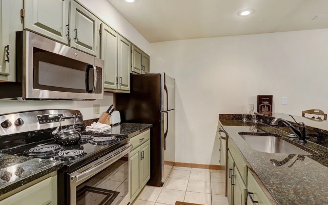 photo 3 of Newly Renovated 2 Bed/ 2 Bath Beaver Creek  2 Bedroom Condo by RedAwning