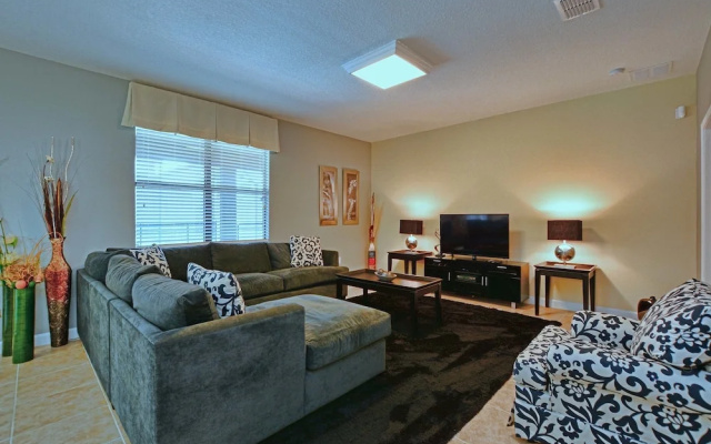 photo 2 of Champions Gate - 5 Bedrooms House w/pool-4904CG