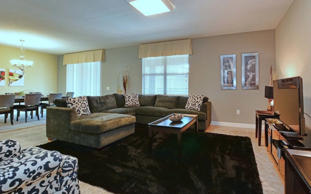 photo 3 of Champions Gate - 5 Bedrooms House w/pool-4904CG