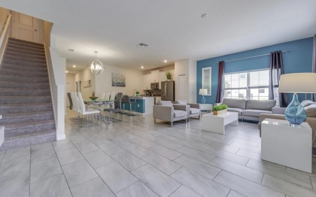 photo 2 of Champions Gate Townhome With Splashpool! 5 Bedroom Townhouse by Redawning