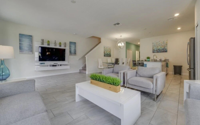 photo 4 of Champions Gate Townhome With Splashpool! 5 Bedroom Townhouse by Redawning