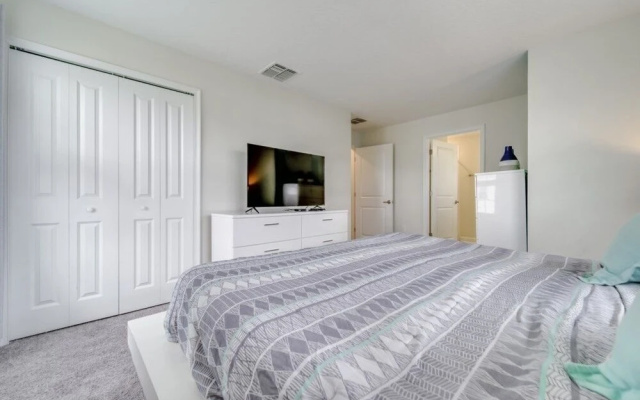 photo 5 of Champions Gate Townhome With Splashpool! 5 Bedroom Townhouse by Redawning