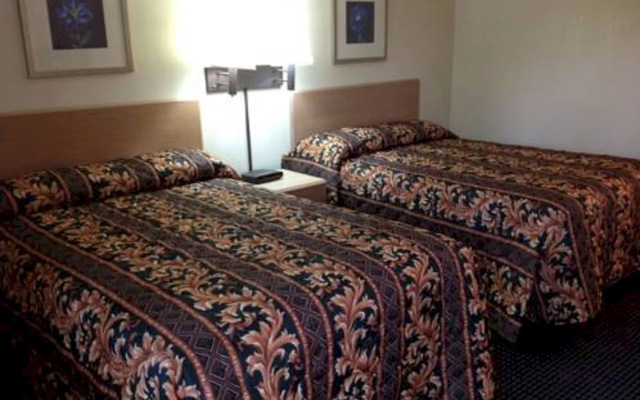 photo 4 of Chandler Inn