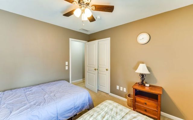 photo 4 of Charlotte Vacation Rental w/ 2 Living Areas!