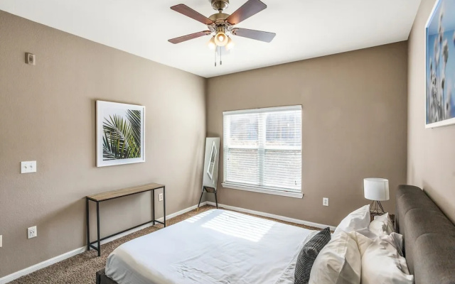 photo 2 of Charming 1BD in Trendy West End Neighborhood