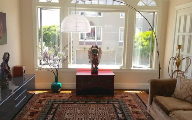 photo 3 of Charming 2 bdrm Dolores Heights Apt