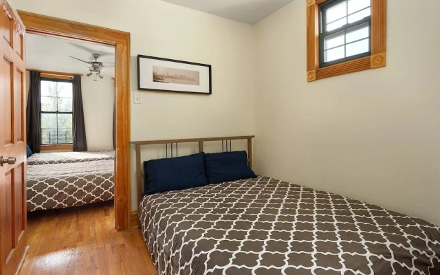 photo 2 of Charming 2 Br Apartment 15 Mins To Nyc