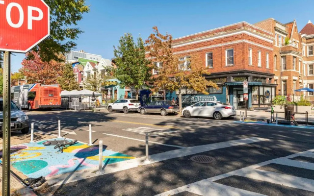photo 4 of Charming 2BD in Hip Neighborhood - 3 Blks to Metro