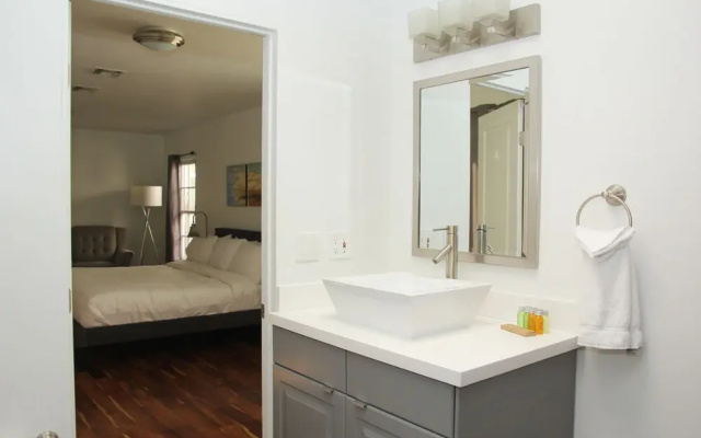photo 3 of Charming 2BR near Beverly Hills by Sonder