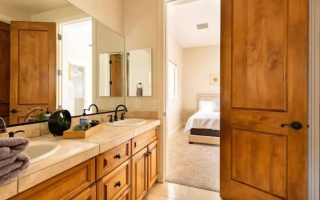 photo 3 of Charming 5-bed Villa in Fountain Hills With Pool!