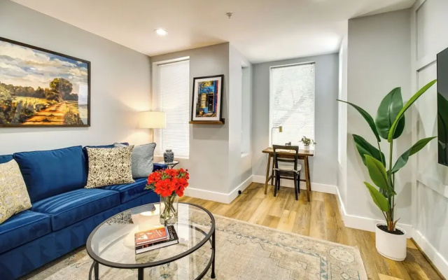 photo 2 of Charming Alexandria Vacation Rental in Old Town!