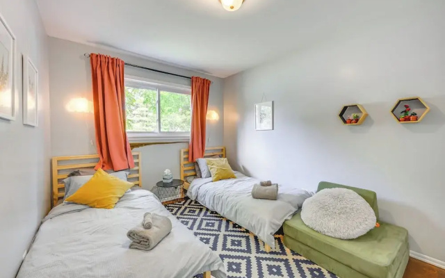 photo 5 of Charming Ann Arbor Getaway w/ Deck: Near Downtown!