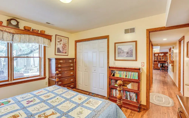photo 2 of Charming Apartment w/ Yard & Beautiful Gardens!