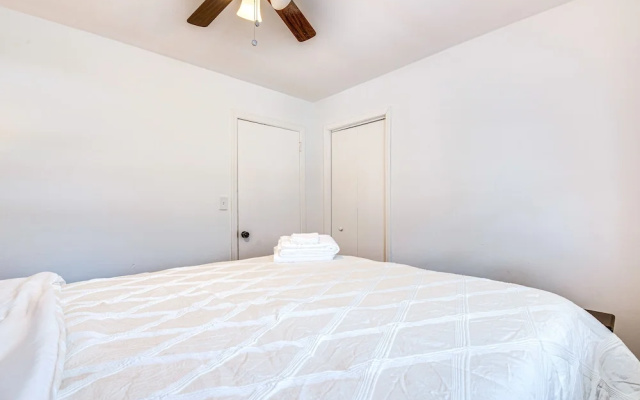 photo 2 of Charming Atlanta Home w/ Yard: 7 Mi to Downtown!
