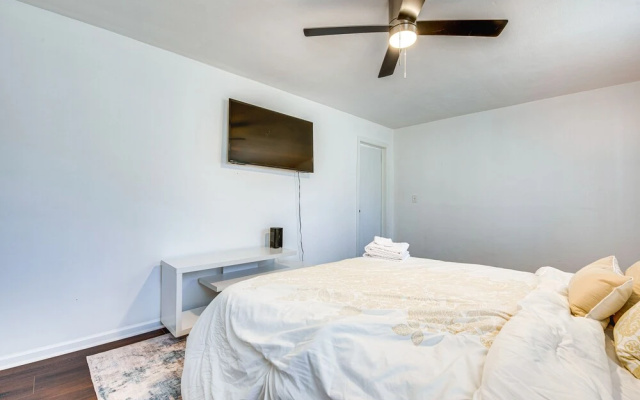 photo 3 of Charming Atlanta Home w/ Yard: 7 Mi to Downtown!