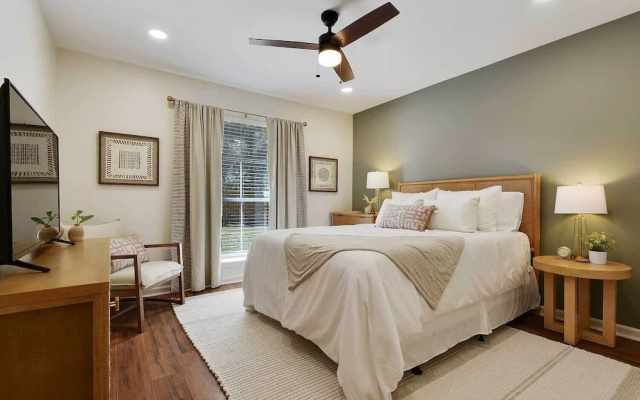photo 5 of Charming Baton Rouge Retreat ~ 3 Mi to Lsu!