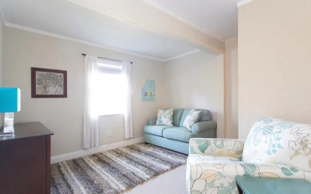 photo 2 of Charming Bay View Montclair - 3 Br Home