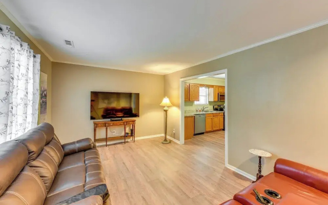 photo 4 of Charming Bluffton Vacation Home w/ Yard!