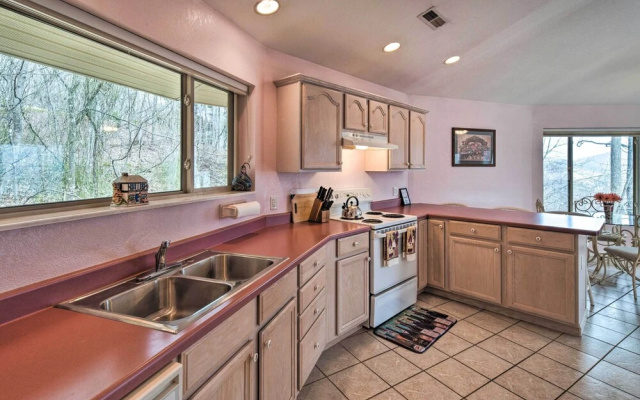 photo 3 of Charming Burnsville Apt w/ Mountain Views & Deck!