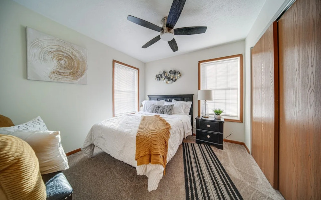 photo 2 of Charming Cleveland Home: 5 Mi to Downtown!