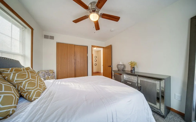 photo 4 of Charming Cleveland Home: 5 Mi to Downtown!