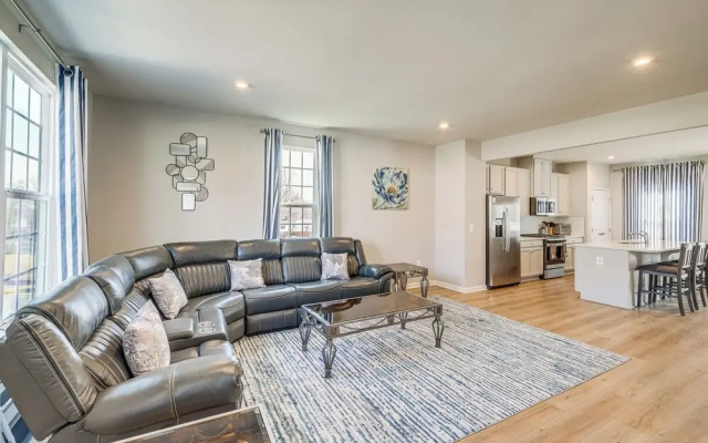 photo 4 of 30 Mi to Downtown DC: Charming Dale City Townhome!