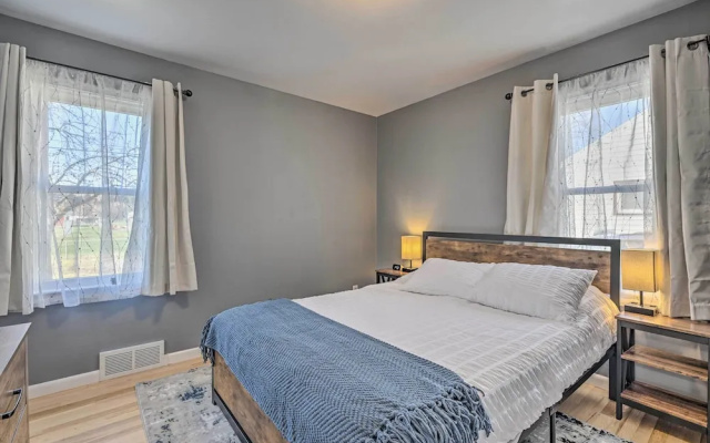 photo 5 of Charming Family Home ~ 4 Mi to Granite Peak!