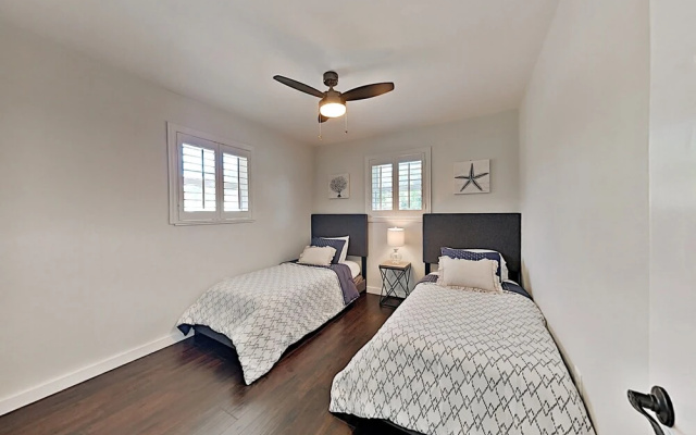 photo 5 of Charming Getaway W/ New Kitchen & Private Backyard 3 Bedroom Home